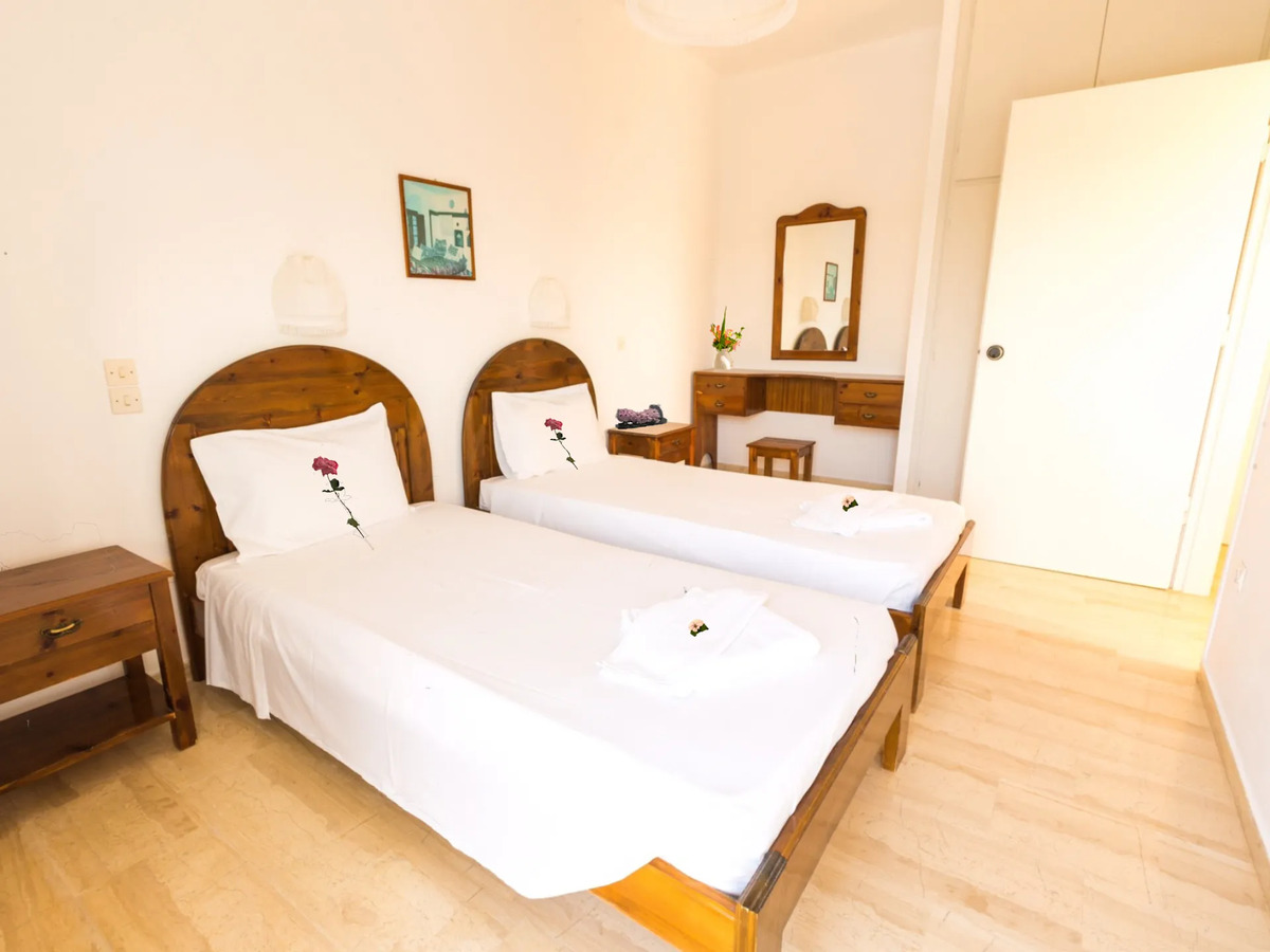 Bruskos Hotel & Suites