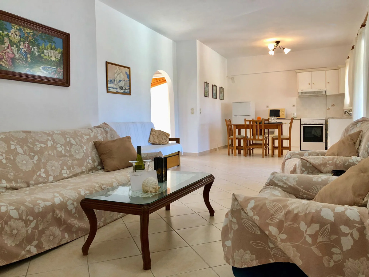 Bruskos Hotel & Suites