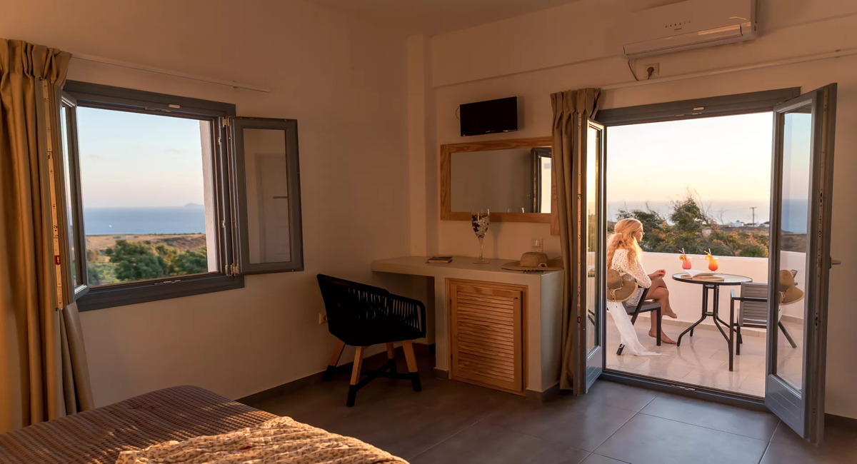 Caldera Romantica Santorini