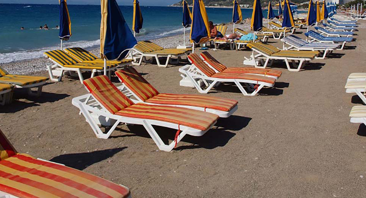 Caravel Apartment Hotel