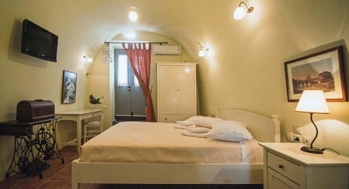 Celestia Traditional Houses