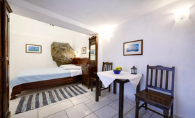 Chelidonia Traditional Villas