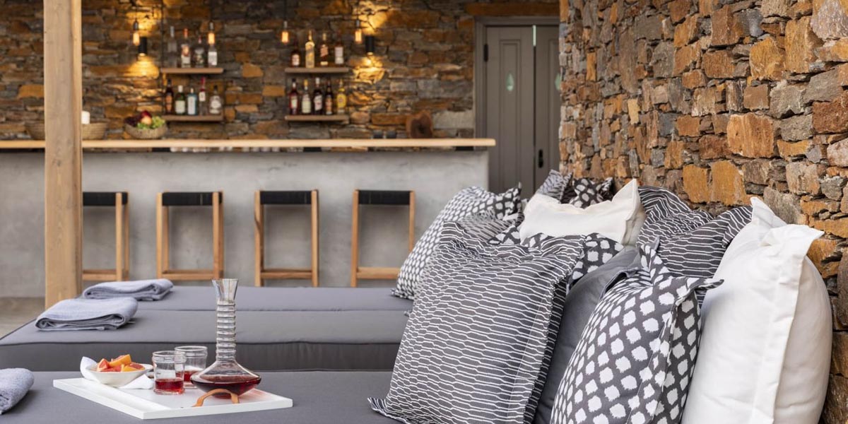 Chora Kythnos Suites