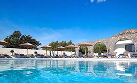 Coriva Beach hotel (incl. auto)