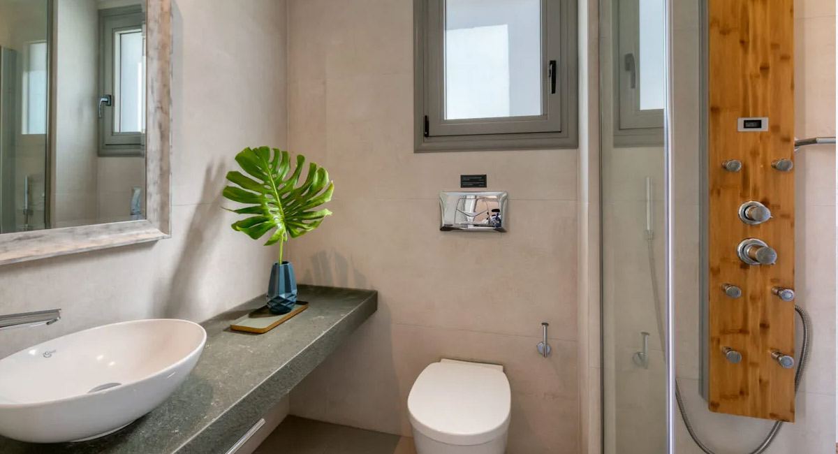 Crystal Waters Lefkada