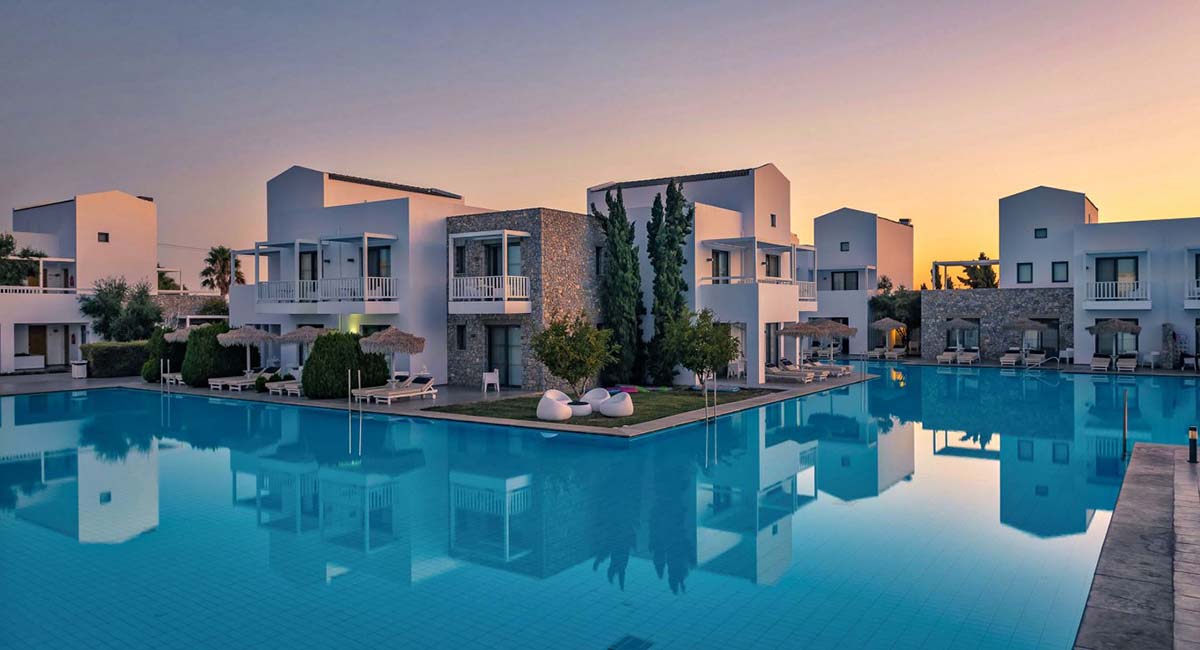 Diamond Deluxe Hotel