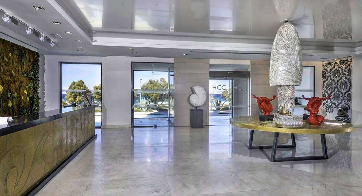 Diamond Deluxe Hotel