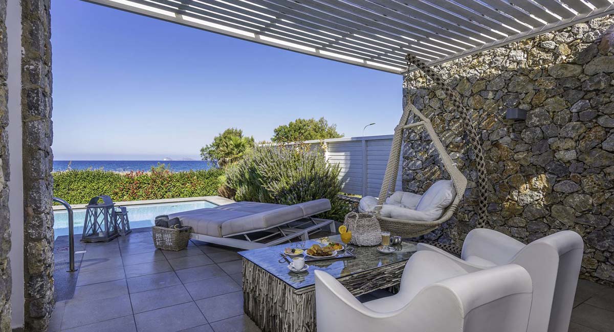 Diamond Deluxe Hotel