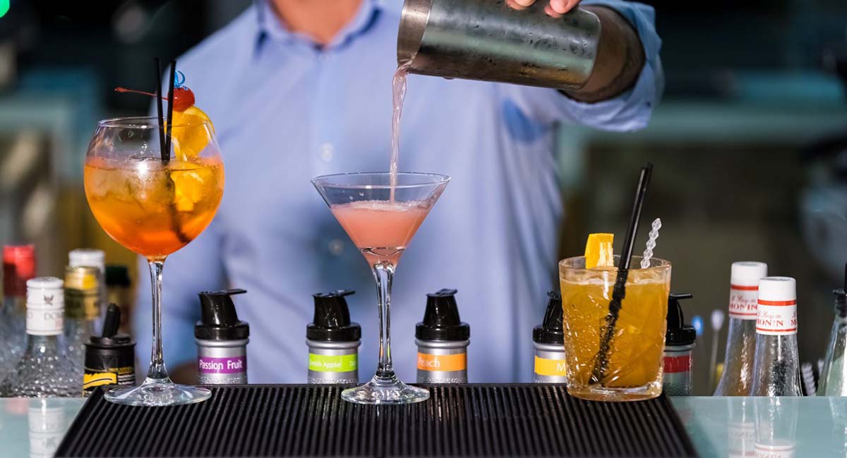 Diamond Deluxe Hotel