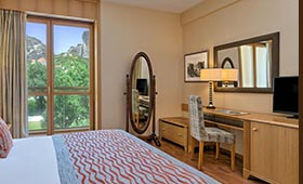 Divani Meteora Hotel (incl. auto)