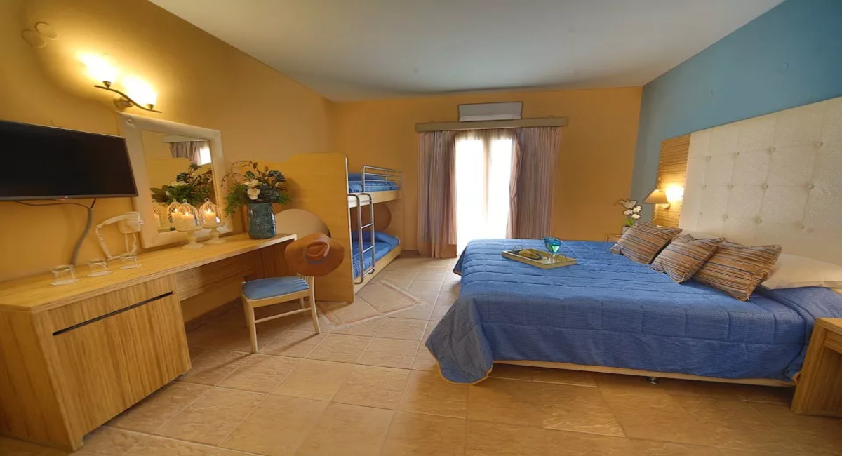 Dolphin Bay Family Beach