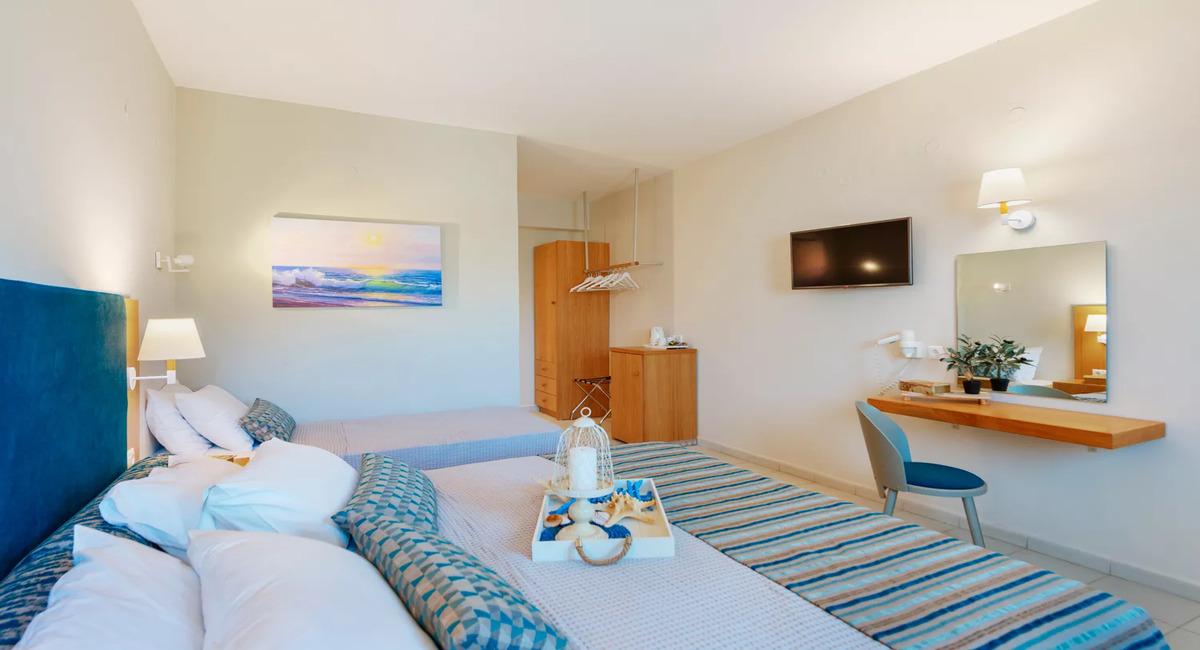 Dolphin Bay Family Beach