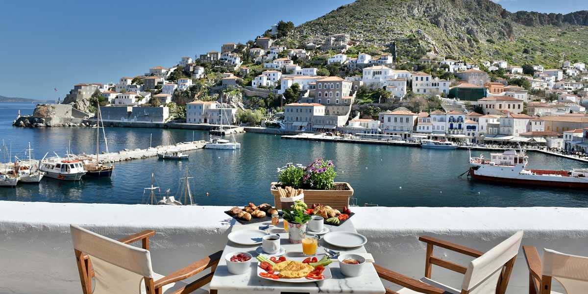 Douskos Port House Hydra