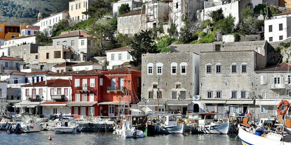 Douskos Port House Hydra