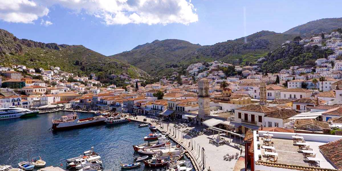 Douskos Port House Hydra