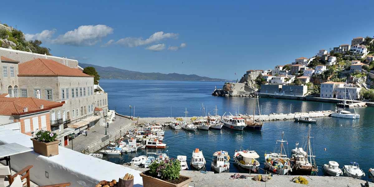Douskos Port House Hydra