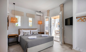 Drios Luxury Studios