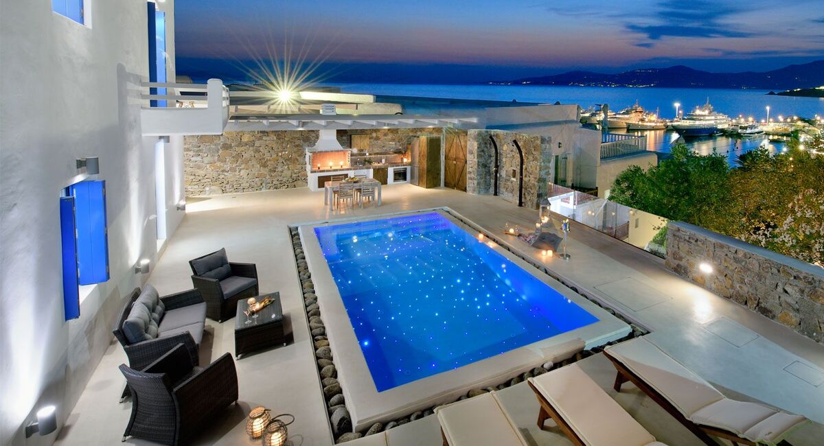 Elegant Villas & Suites