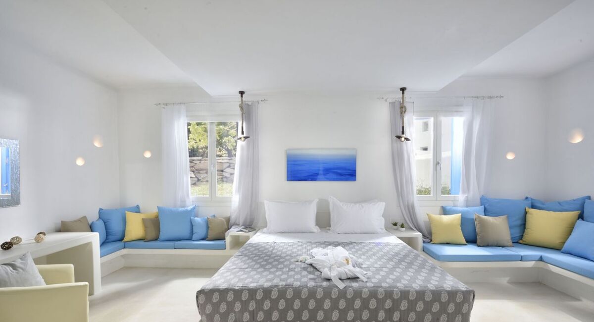 Elegant Villas & Suites