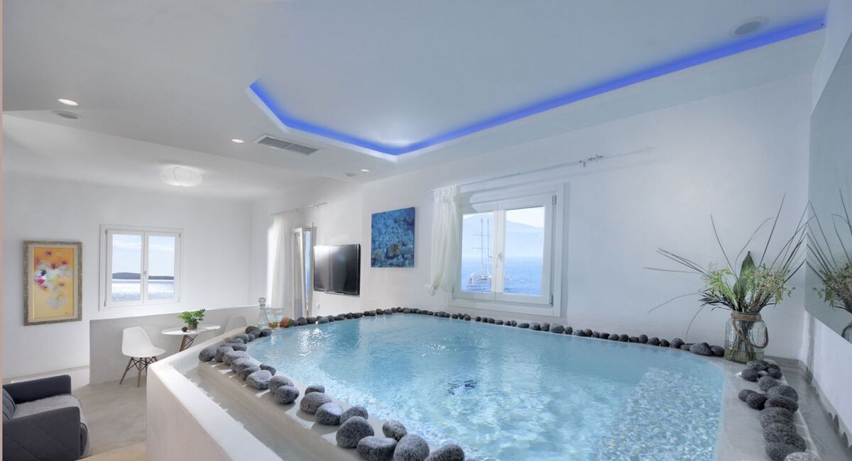 Elegant Villas & Suites