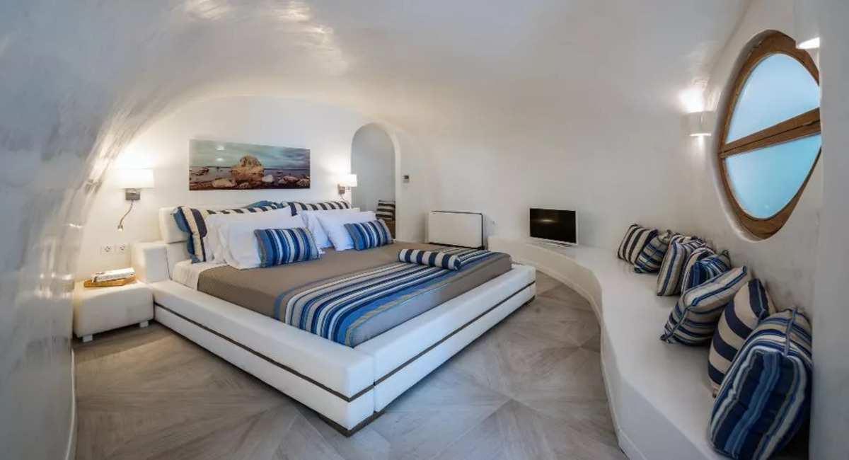 Elite Suites Oia