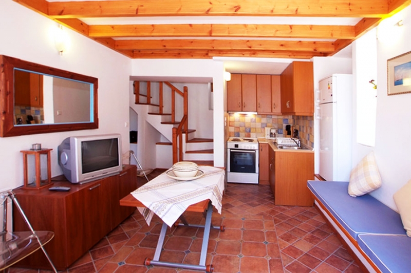 Erofili Armenistis Ikaria