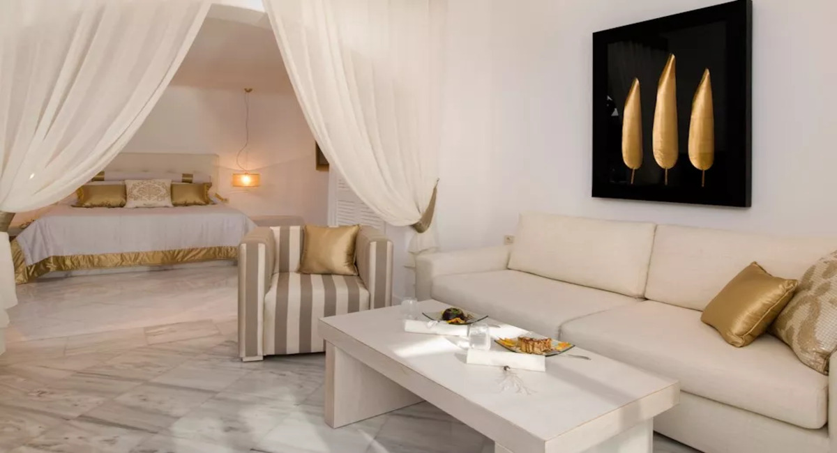 Gold Suites Santorini