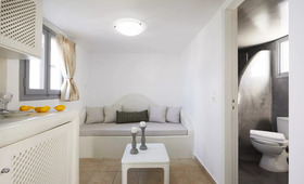 Golden East Hotel Santorini