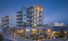 Habitat Hotel (incl. auto)