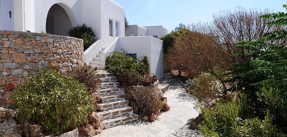 Haraki Traditional Houses Folegandros