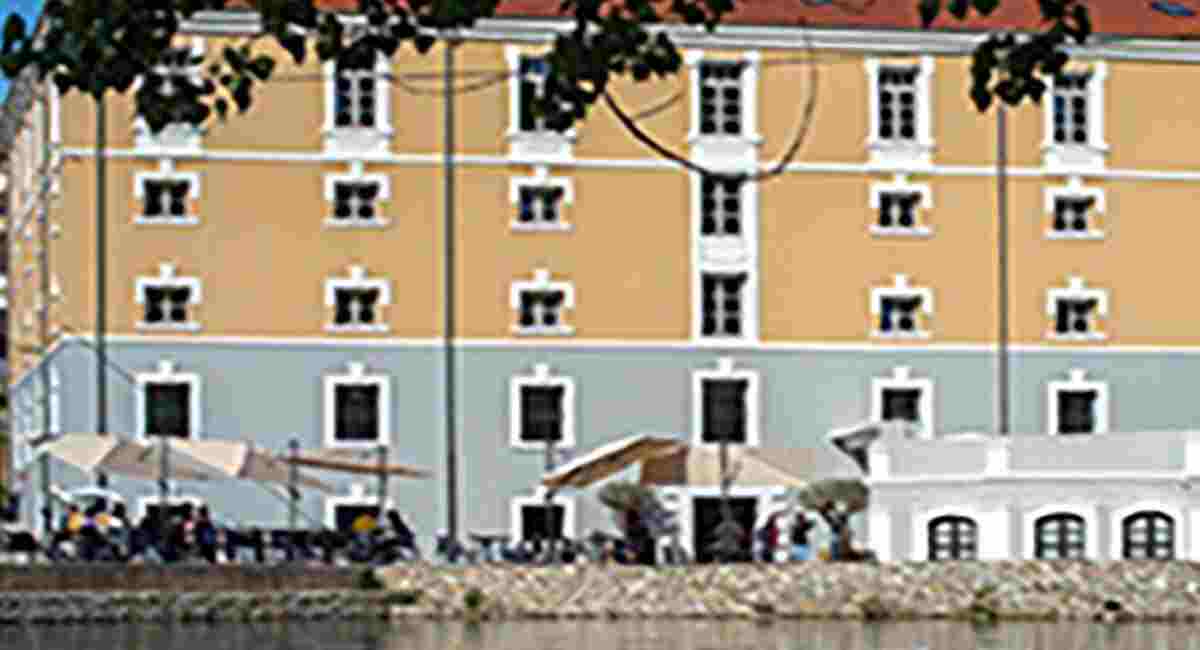 Hydrama Grand Hotel (incl. auto)