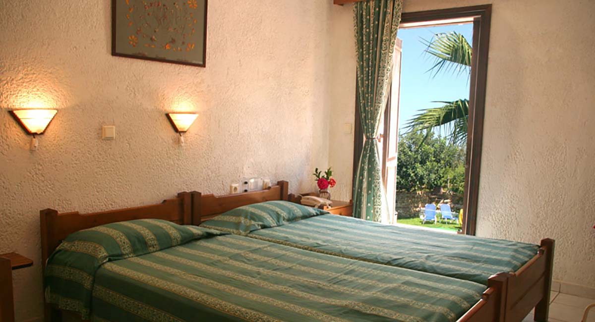 Iliostasi Beach Apartments