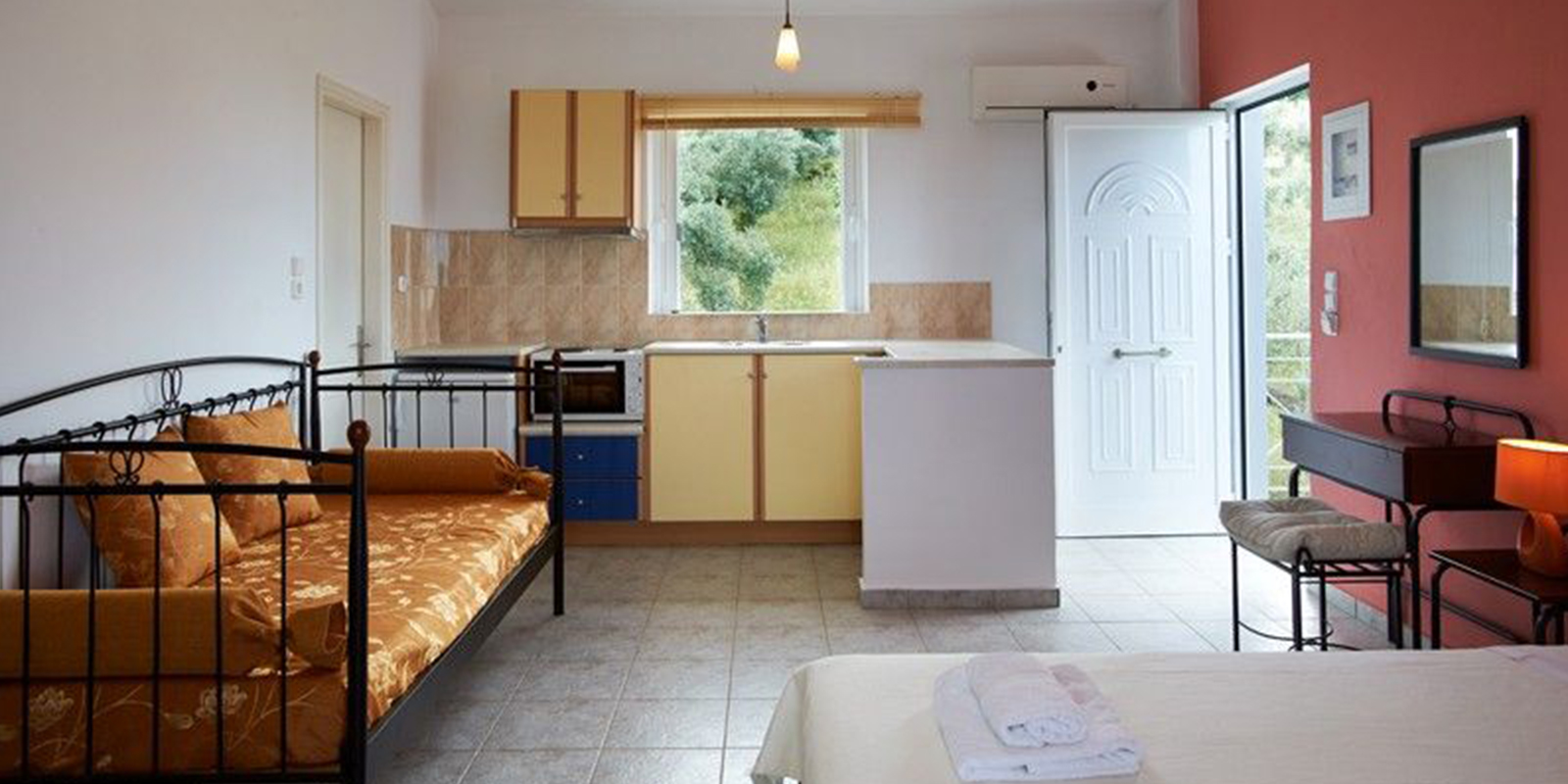 Irene Studios Pefki Evia