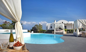 Irene Villa Santorini