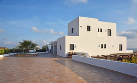 Irene Villa Santorini