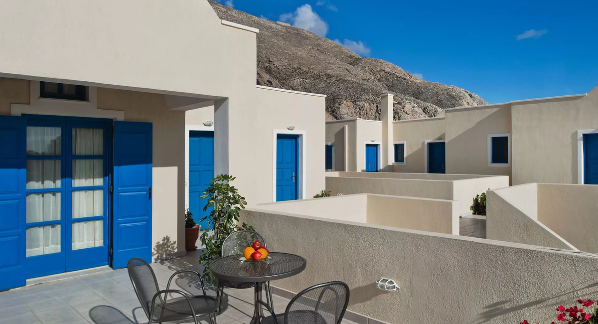 Irigeneia apartments Santorini