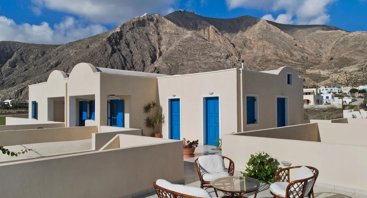 Irigeneia apartments Santorini