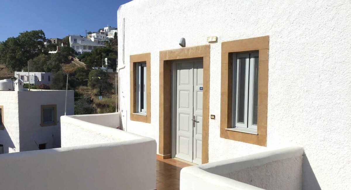 Joanna apartments Groikos Patmos