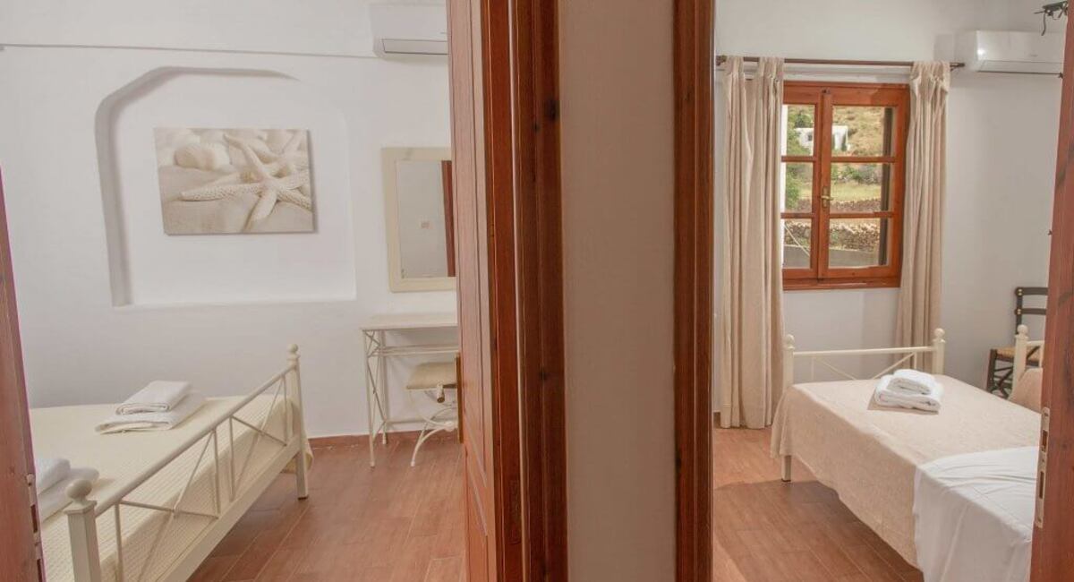 Joanna apartments Groikos Patmos