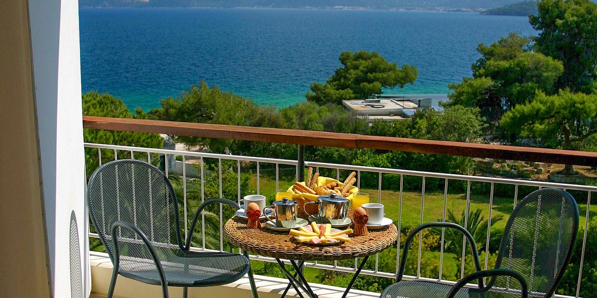 Kalamaki Beach Hotel