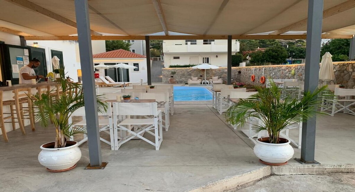 Koukounari Apartments