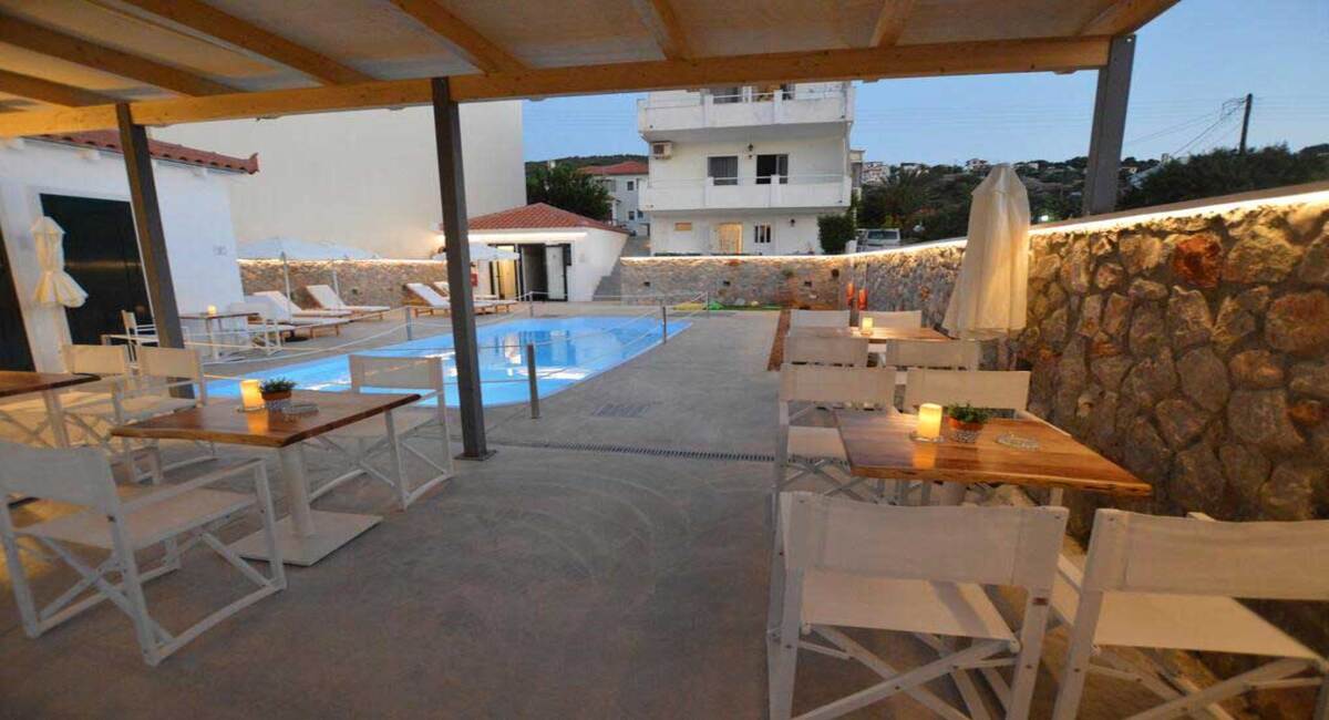 Koukounari Apartments