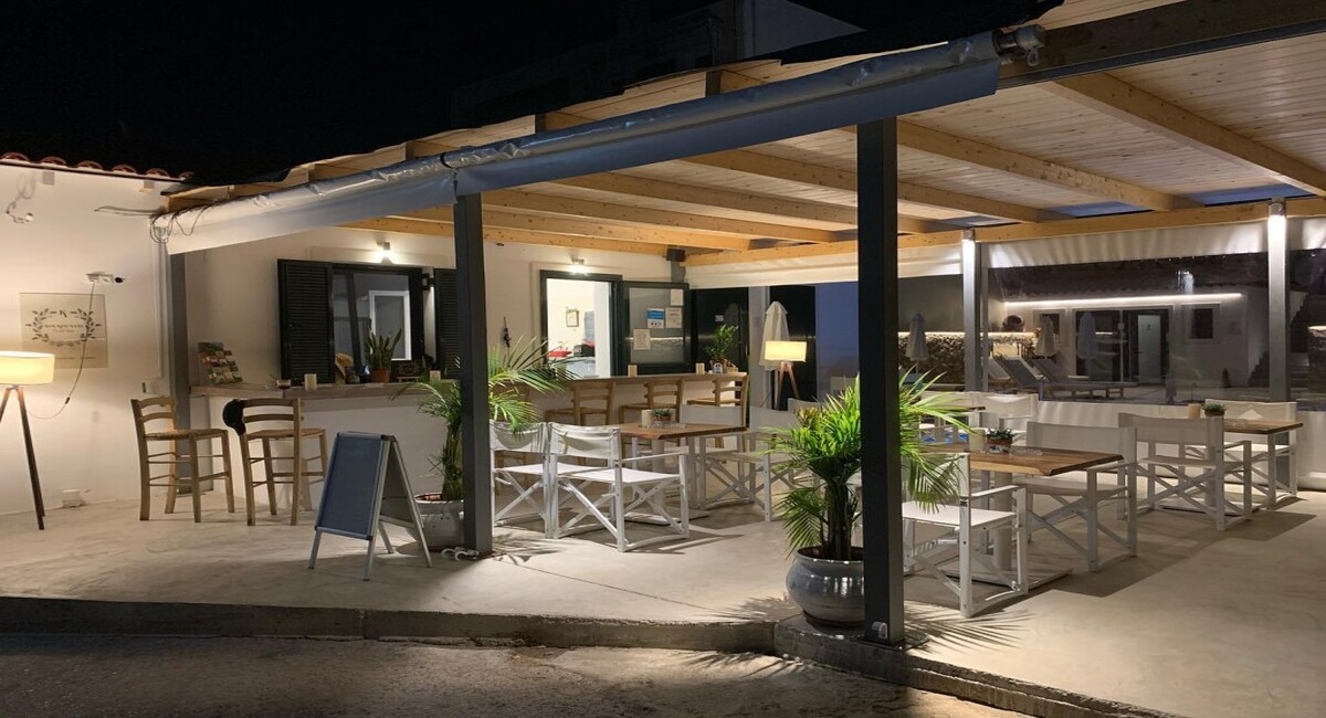 Koukounari Apartments