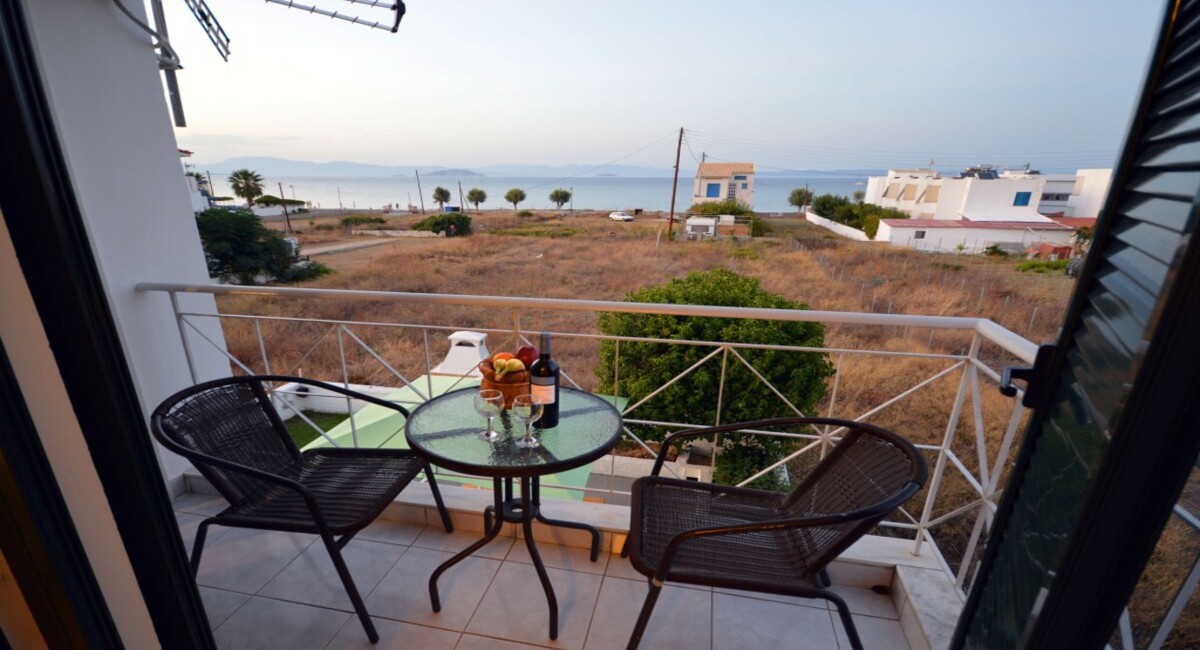 Koukounari Apartments