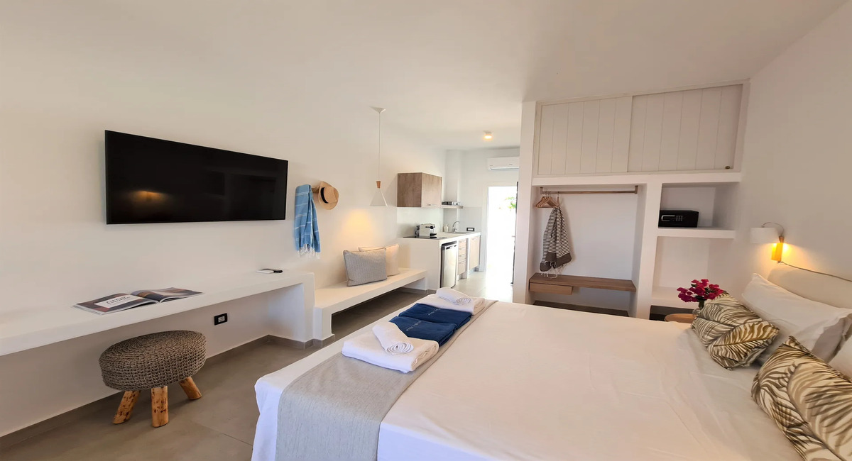 Kouros Village Antiparos