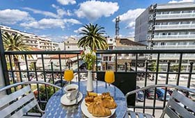 Lakonia Hotel (incl. auto)