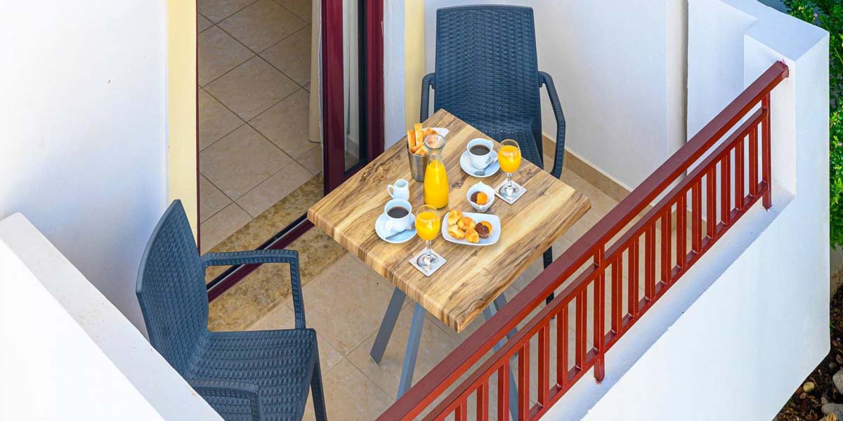 Laza Beach Inn Agistri