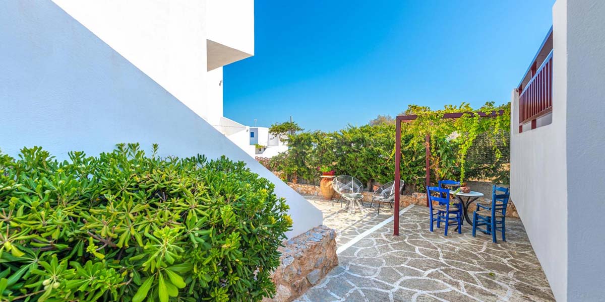 Laza Beach Inn Agistri