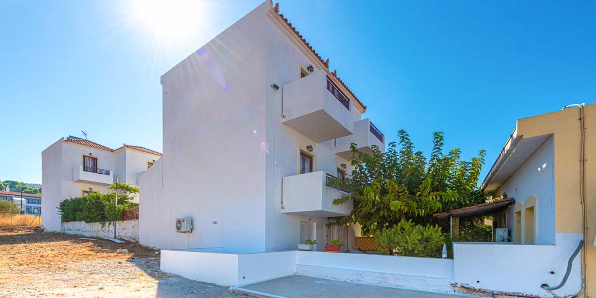 Laza Beach Inn Agistri