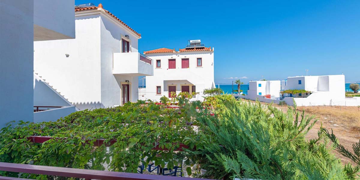 Laza Beach Inn Agistri